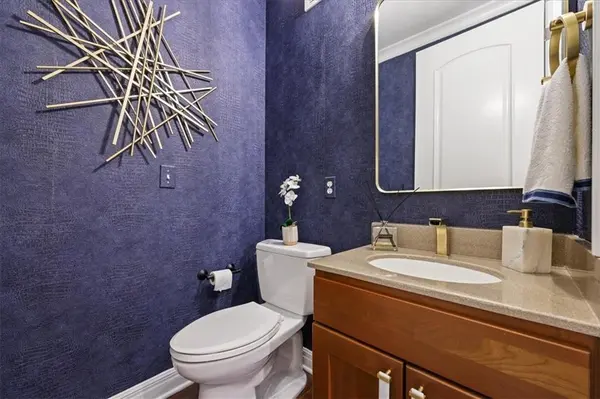 10511 Mission RD #305, Leawood, KS 66206