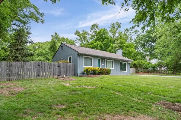 200 W 98 ST, Kansas City, MO 64114