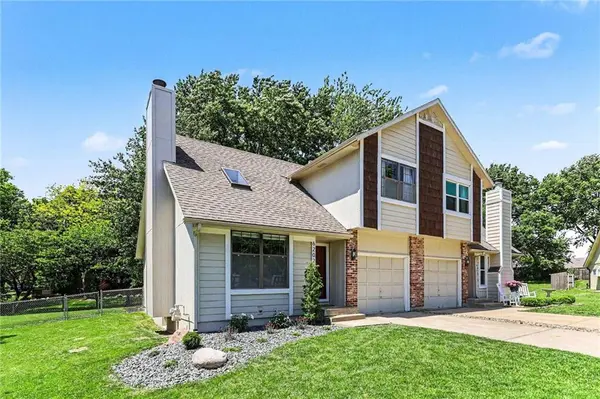 6202 RENE ST, Shawnee, KS 66216