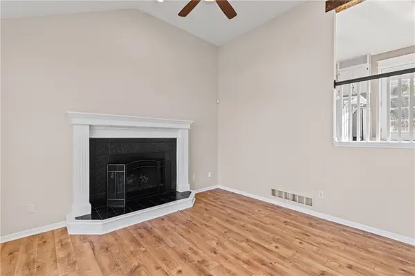 7205 N Hickory ST, Kansas City, MO 64118