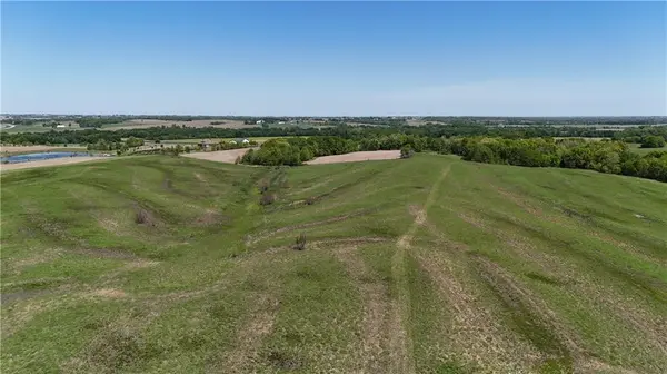 SE Spring Holler RD, Easton, MO 64443
