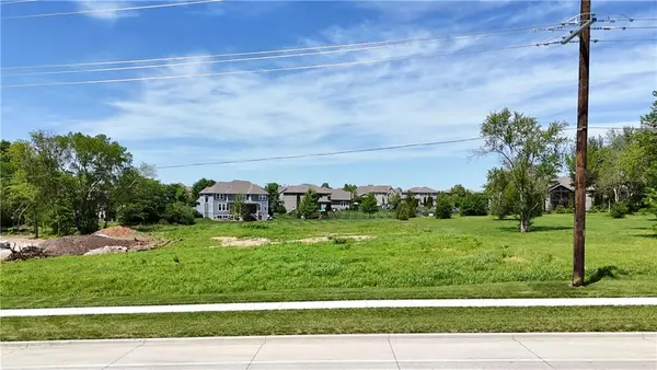8944 W 167th ST, Overland Park, KS 66085