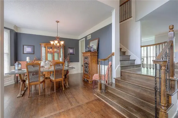 8112 W 129th ST, Overland Park, KS 66213