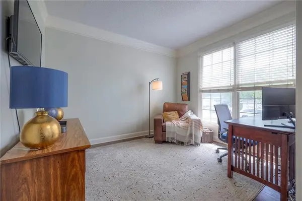 8112 W 129th ST, Overland Park, KS 66213