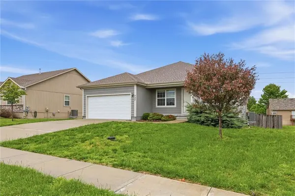 737 S Cypress ST, Gardner, KS 66030
