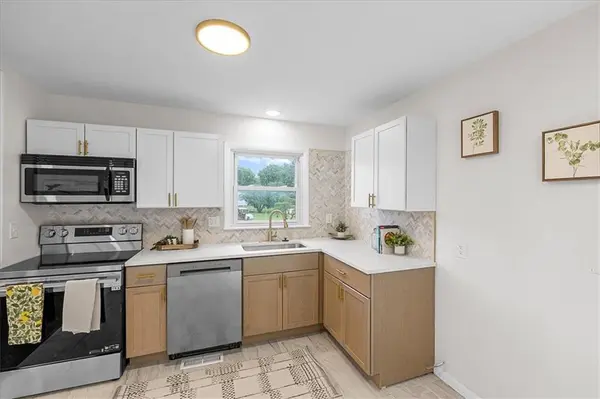 505 NW 82nd ST, Kansas City, MO 64118