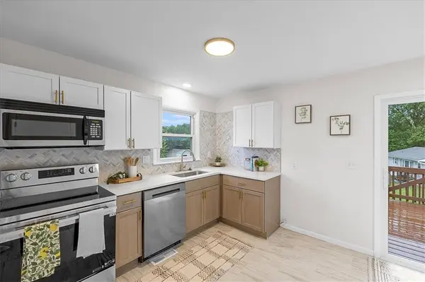 505 NW 82nd ST, Kansas City, MO 64118