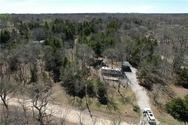 101 W Raintree RDG, Mound City, KS 66056