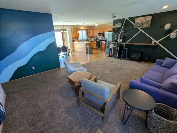 1463 Us-73 HWY, Hiawatha, KS 66434