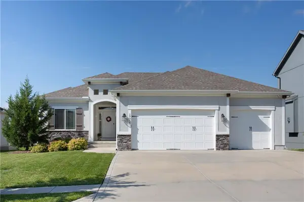 13315 W 181st CT, Overland Park, KS 66013
