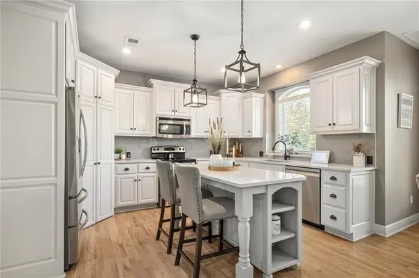 10878 S Hastings ST, Olathe, KS 66061