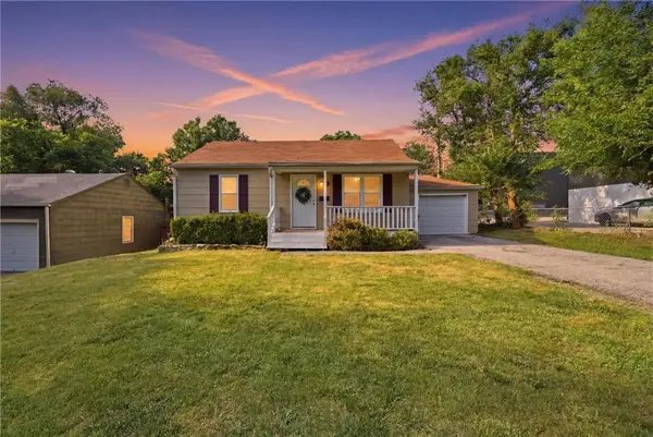 418 W 87th TER, Kansas City, MO 64114