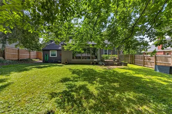 4717 Reinhardt DR, Roeland Park, KS 66205