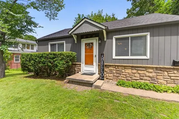 4717 Reinhardt DR, Roeland Park, KS 66205
