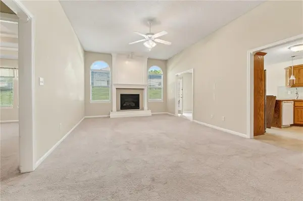 7212 N Lawn AVE, Kansas City, MO 64119