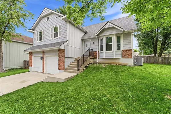 11811 Slater ST, Overland Park, KS 66210