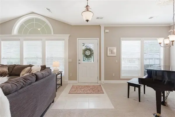 5426 W 145th ST, Leawood, KS 66224