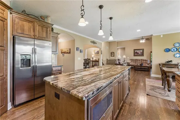 17218 W 197TH PL, Spring Hill, KS 66083