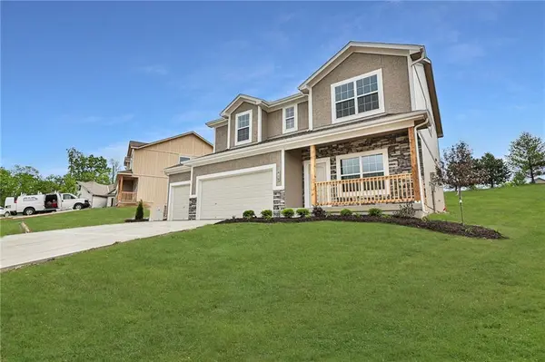 2523 SW Mitchell ST, Oak Grove, MO 64075