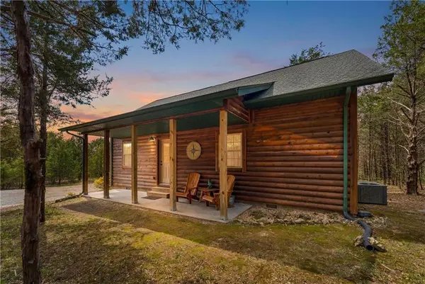 287 N Rosewood ST, Shell Knob, MO 65747