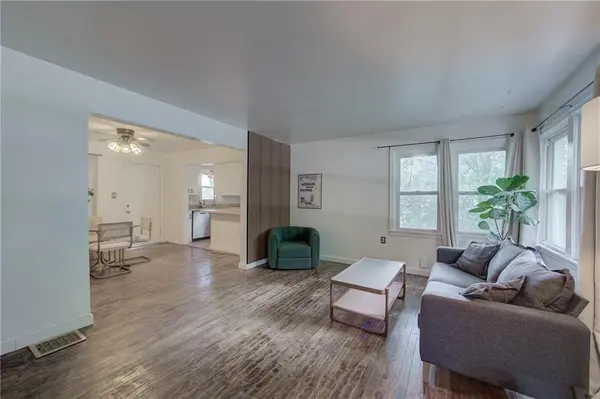 315 E Whittier ST, Claycomo, MO 64119
