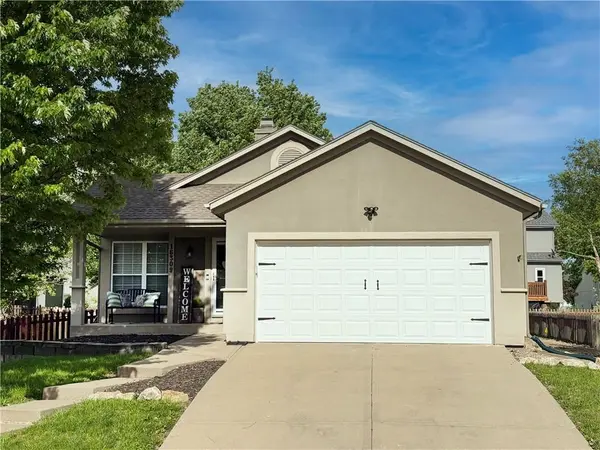 16309 S Avalon ST, Olathe, KS 66062