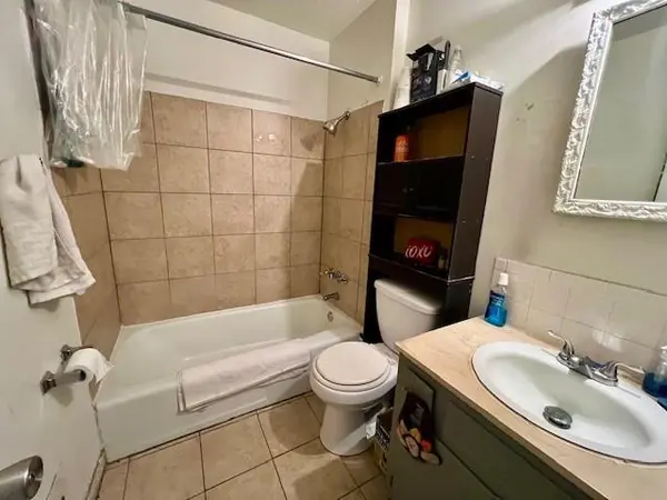 1926 High Grove RD, Grandview, MO 64030