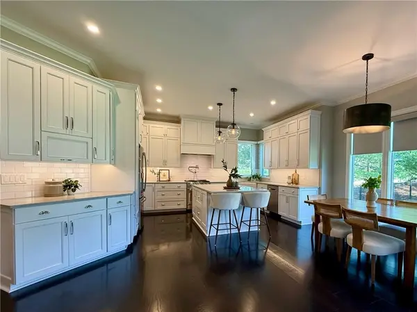 13290 High DR, Leawood, KS 66209