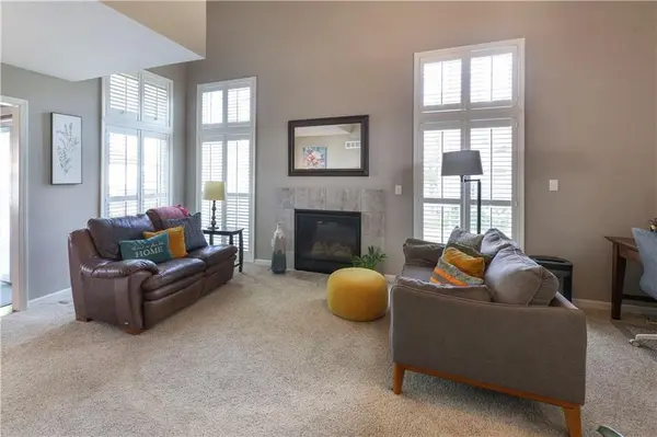 11539 Reeder ST, Overland Park, KS 66210