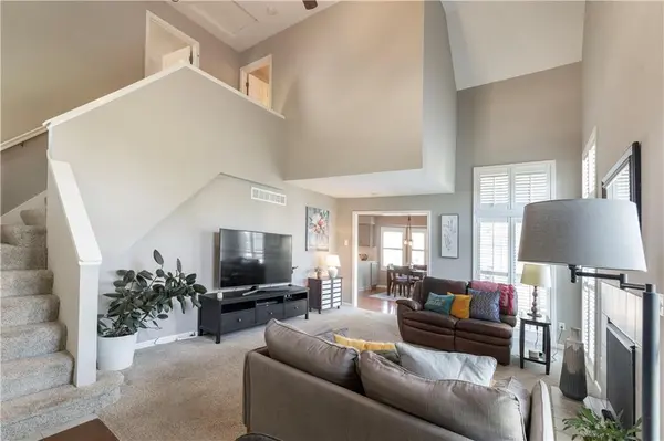 11539 Reeder ST, Overland Park, KS 66210