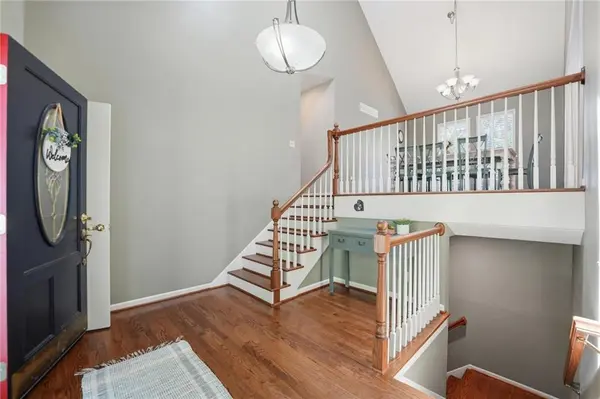 5722 Noland RD, Shawnee, KS 66216