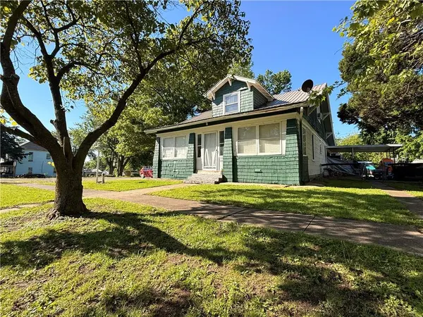 201 W Walker ST, Marceline, MO 64658