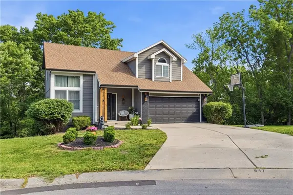 817 NW Golden CT, Blue Springs, MO 64015