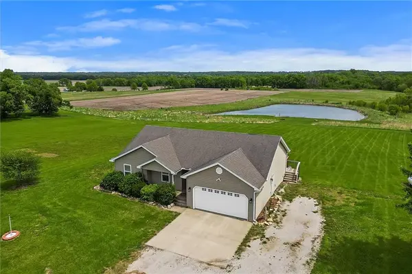 13451 N Garner RD, Richmond, MO 64085