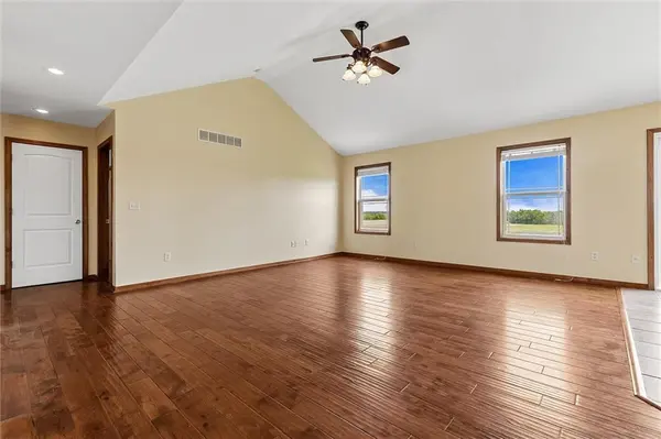 13451 N Garner RD, Richmond, MO 64085