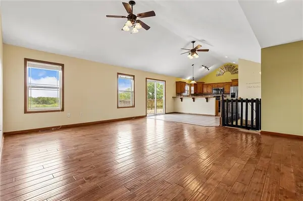 13451 N Garner RD, Richmond, MO 64085