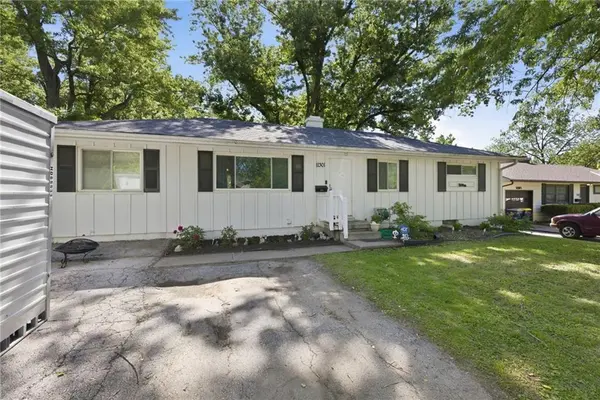 11301 Spring Valley RD, Kansas City, MO 64134