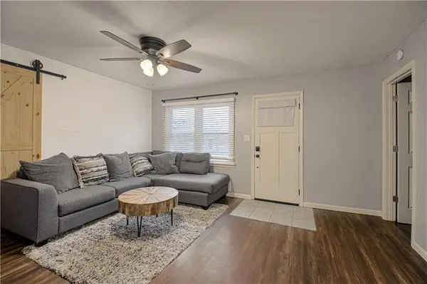 7909 N Pennsylvania AVE, Kansas City, MO 64118