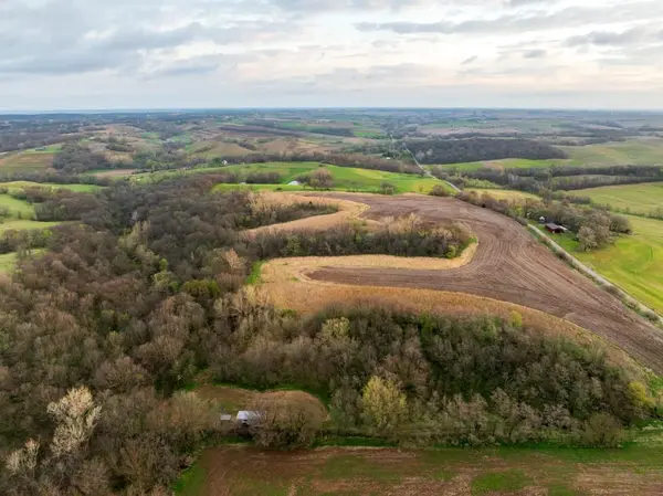 26568 November RD, Forest City, MO 64451