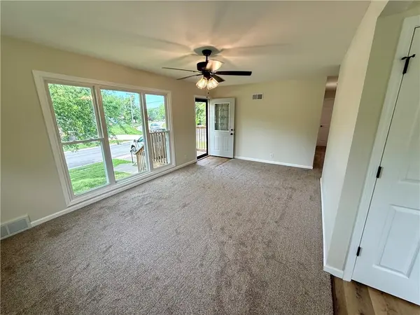 2521 Essex ST, St Joseph, MO 64505