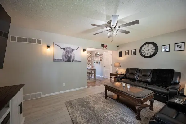 16601 E 41st ST #S, Independence, MO 64055