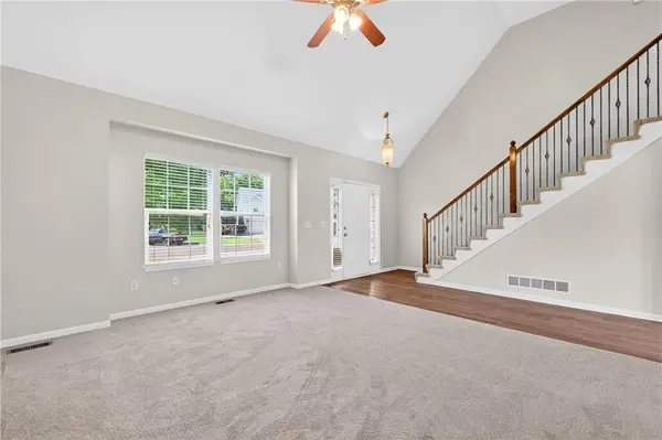 20565 W 220th TER, Spring Hill, KS 66083