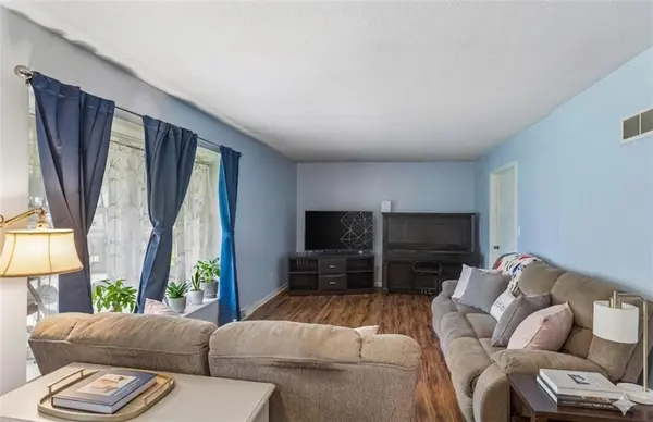 316 Hawthorne DR, Belton, MO 64012