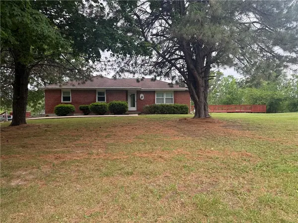 2526 Tri County Line RD, Lathrop, MO 64465