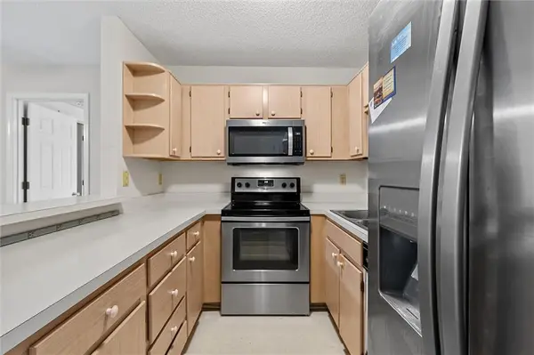 300 E Hansen CT, Independence, MO 64055