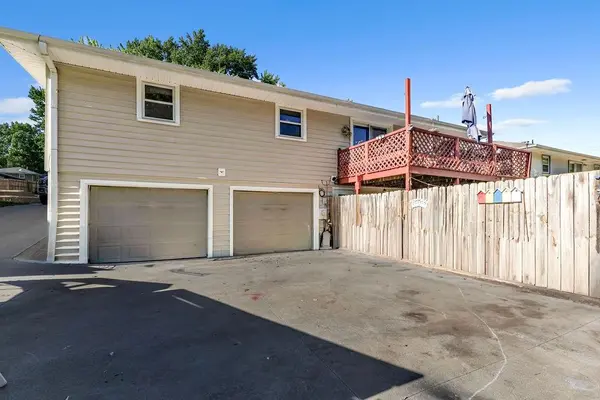 4510 Zebra LN, St Joseph, MO 64506