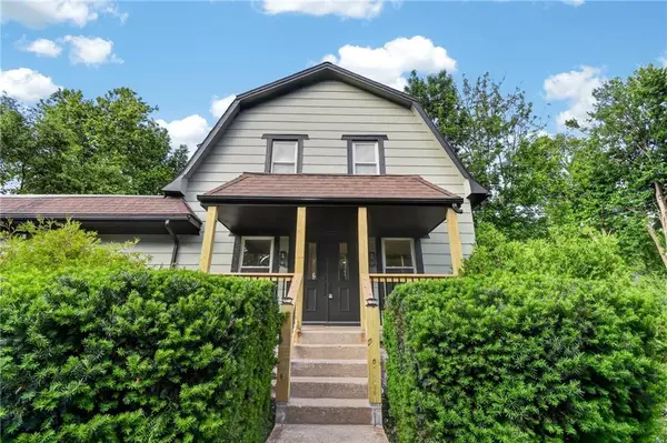 421 3rd ST, Belton, MO 64012