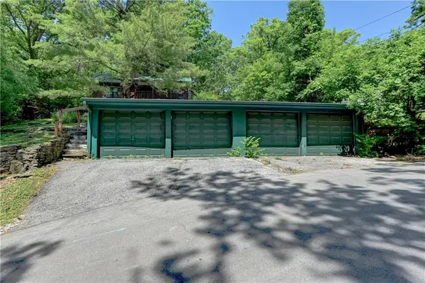 5363 NW Wagon TRL, Houston Lake, MO 64151