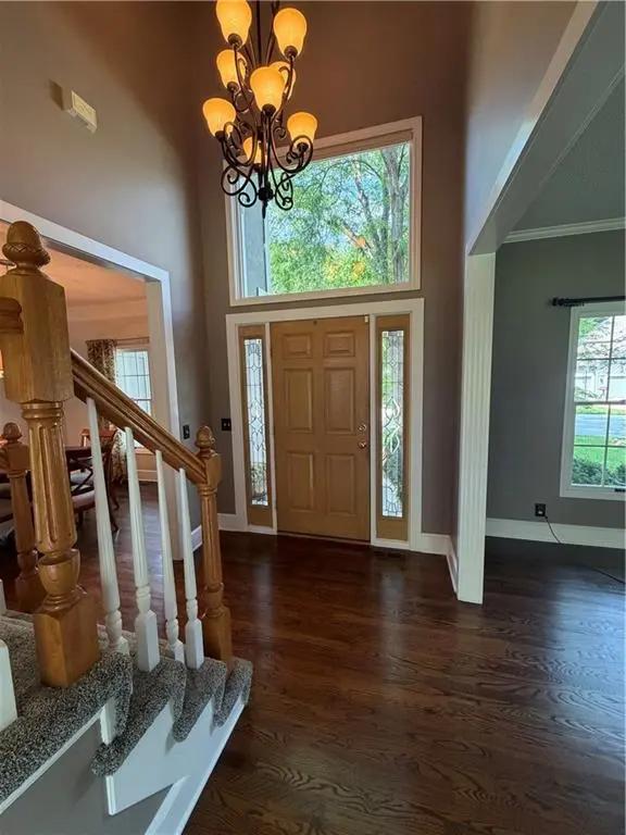 5817 NE Ruby CT, Lee's Summit, MO 64064