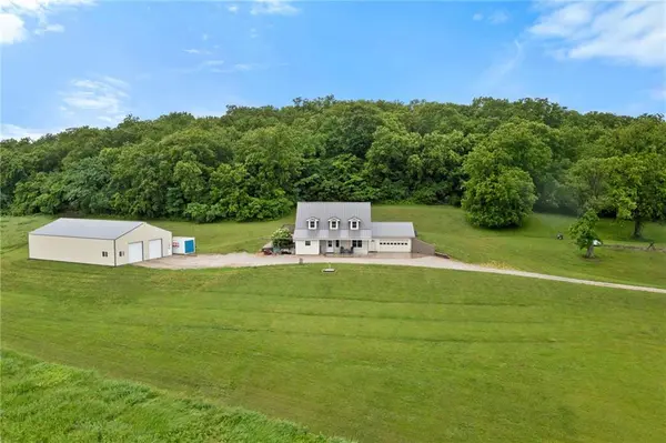 1533 N 700 RD, Baldwin City, KS 66006